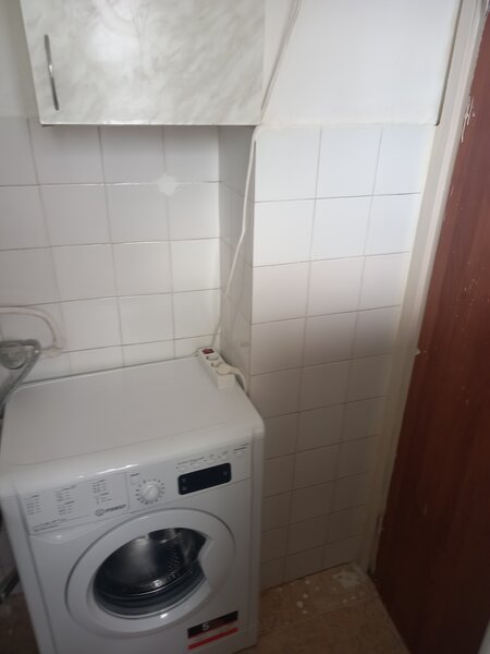 Drumul Taberei, in apropiere de mall Plaza, piata si parc Moghioros,