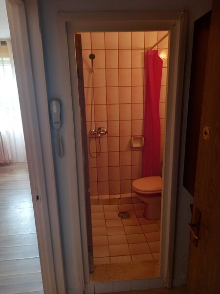 Drumul Taberei, in apropiere de mall Plaza, piata si parc Moghioros,