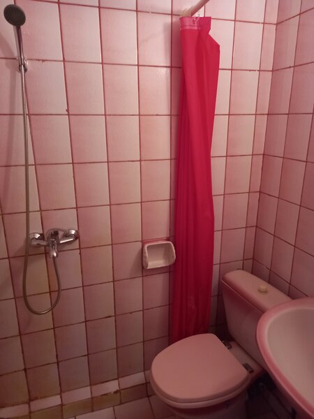 Drumul Taberei, in apropiere de mall Plaza, piata si parc Moghioros,